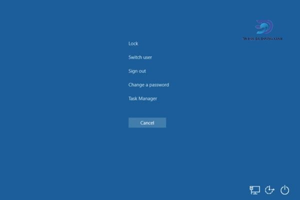 Chọn Task Manager trên màn hình