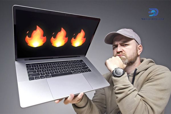 Macbook phải làm việc trong môi trường quá nóng