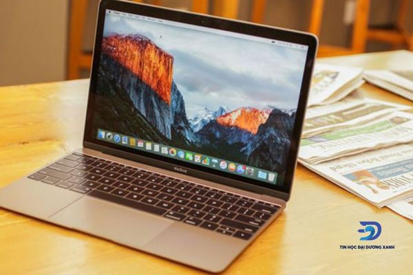 Nguyên nhân do đâu khiến màn hình Macbook bị trắng