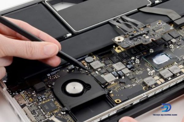 Sửa chữa máy Macbook tại các cơ sở đáng tin cậy