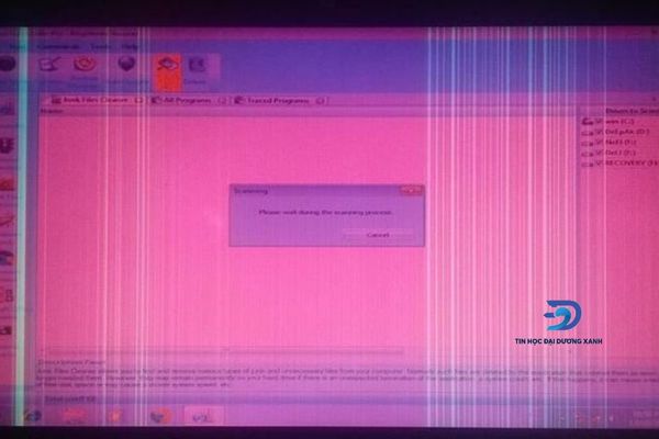 Tình trạng màn hình laptop bị chuyển sang màu hồng