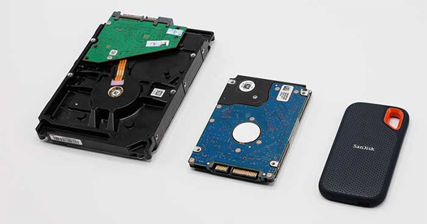 Bộ phận lưu thẻ SSD và ổ cứng trong cấu hình máy tính chơi game