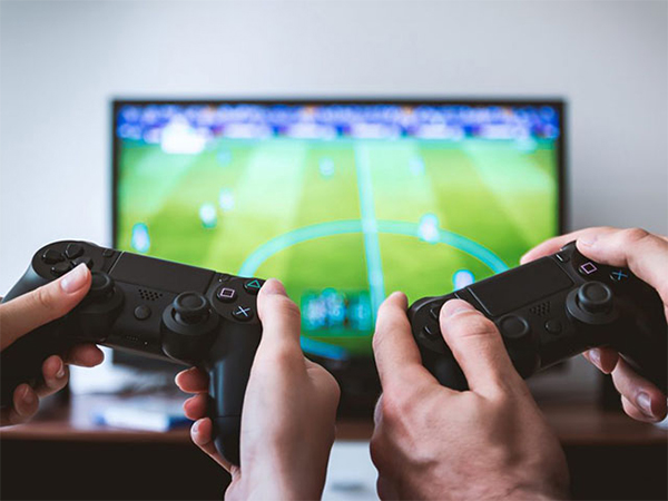 Một số câu hỏi thường gặp về cấu hình máy tính chơi game Fifa Online 4