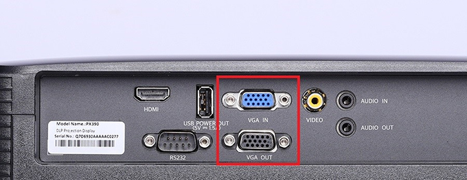 Máy chiếu không nhận tín hiệu từ cổng VGA