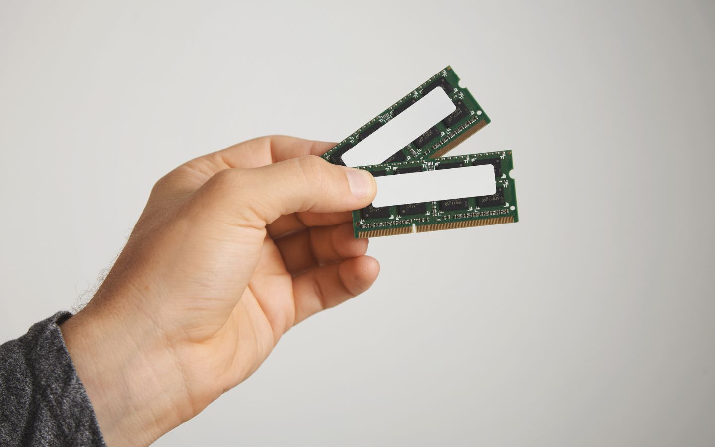 GIÁ RAM BẤT NGỜ GIẢM